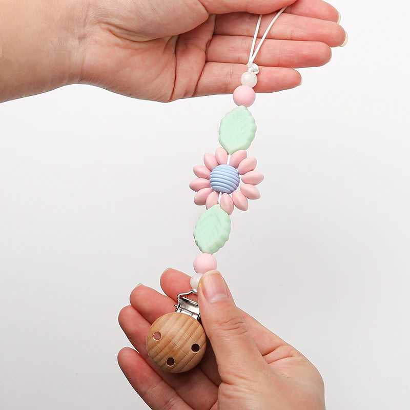 Cadena de Chupete de Silicona y Madera – Diseño Floral