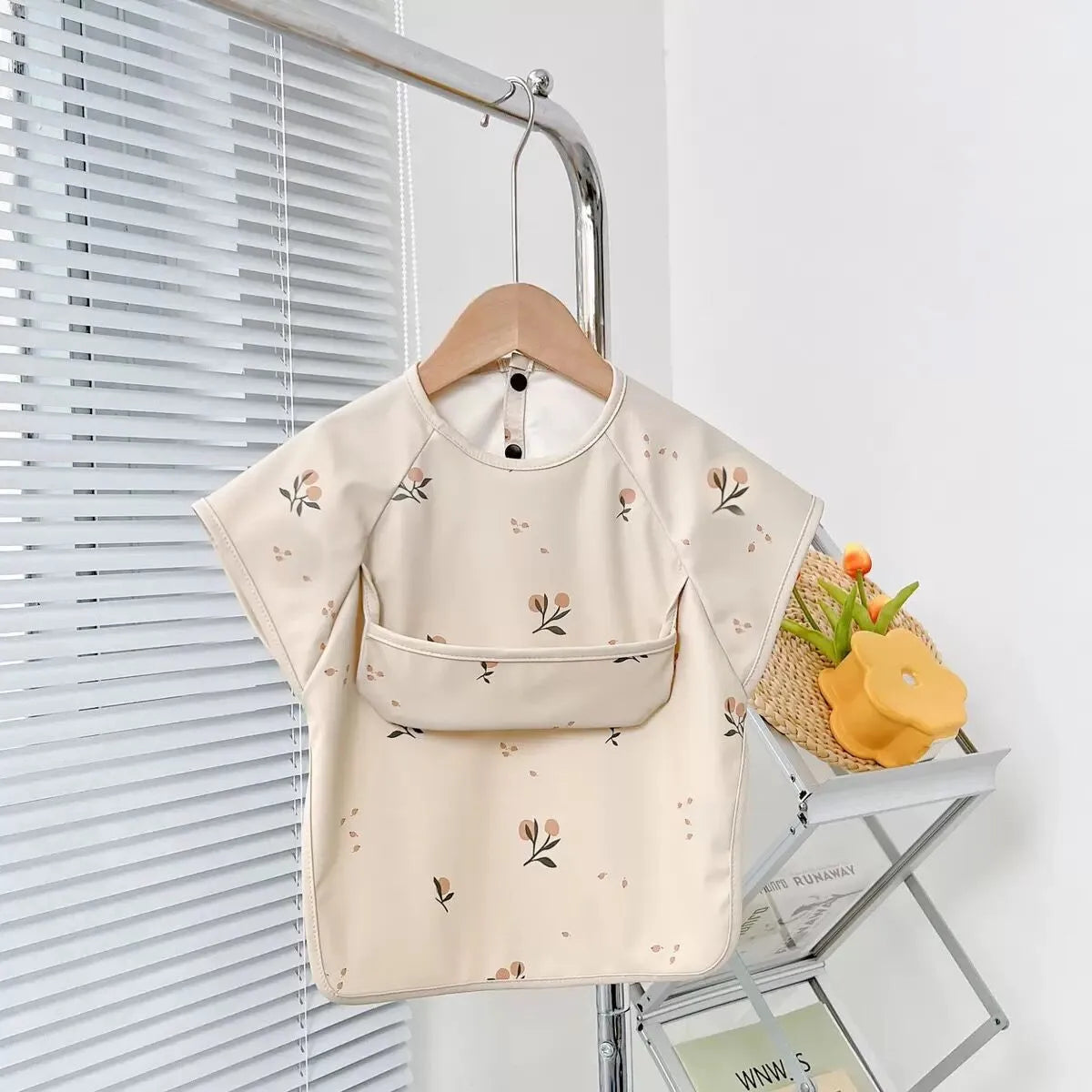 Babero Impermeable de Manga Corta (PU) – Animales