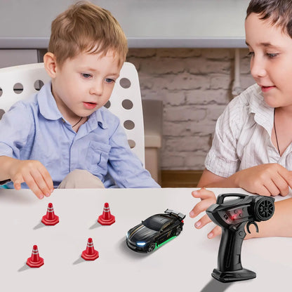 Coche de carreras eléctrico RC 1:64 4WD, juguete de derrape realista, vehículo de carreras ergonómico, juguetes para niños, regalo de Navidad