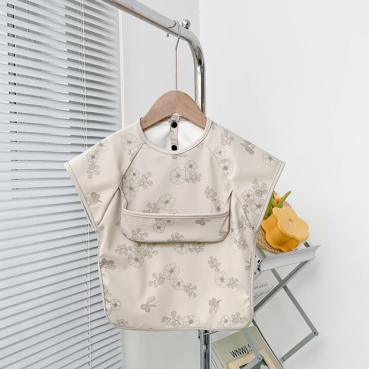 Babero Impermeable de Manga Corta (PU) – Animales