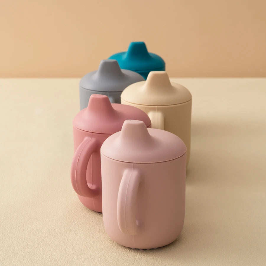 Taza de Silicona 2-en-1 con Pajita y Tapa Snack (150 ml)