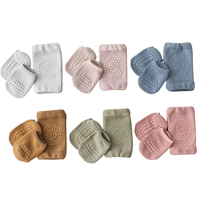 Conjunto de calcetines y rodilleras para bebé