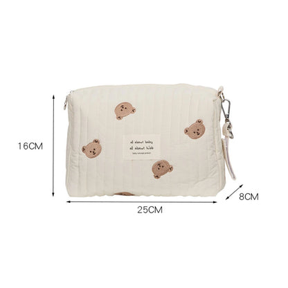 Bolsa de pañales bordada con estampado floral